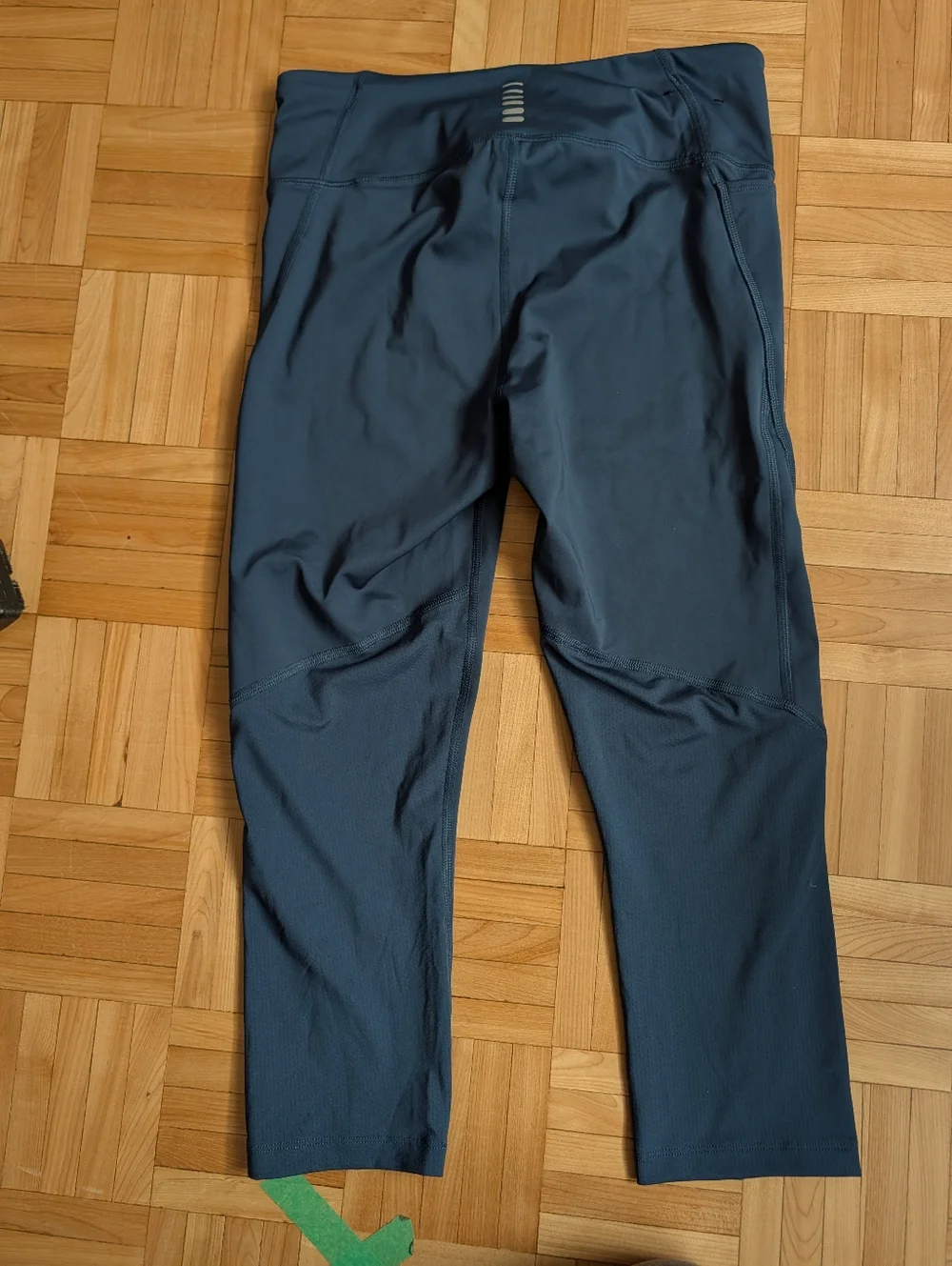 Under Armour Slate Gray Cropped Performance Leggings - Picture 4 of 4